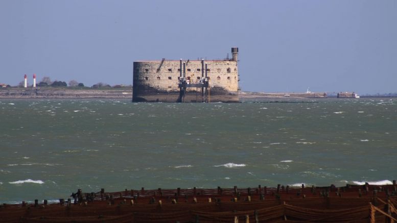 Le fort vu depuis l'île d'Oléron le 03/04/2021