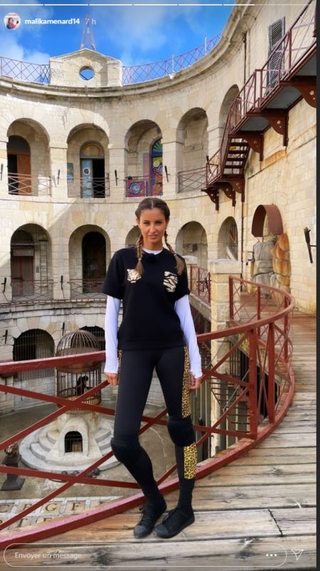 Malika Ménard en tenue de candidat