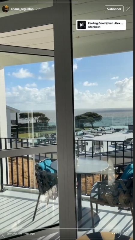 Ariane Seguillon est arrivée à l'hôtel