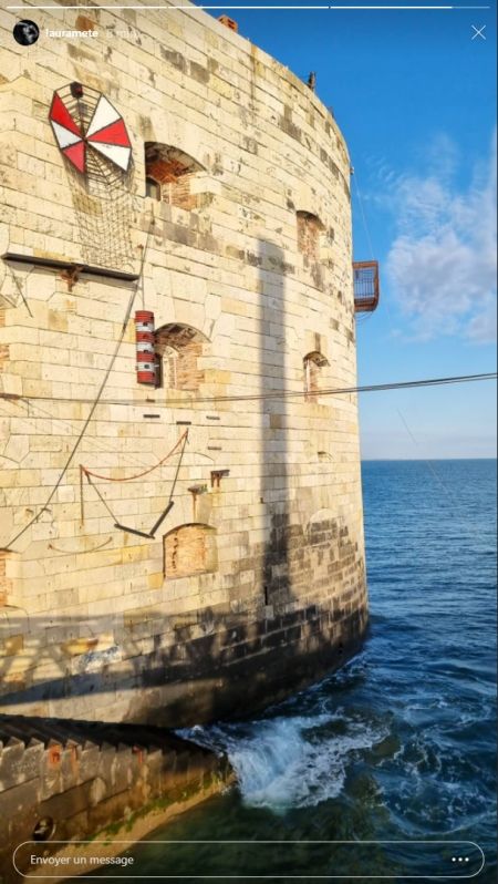 Le soleil se couche sur le fort