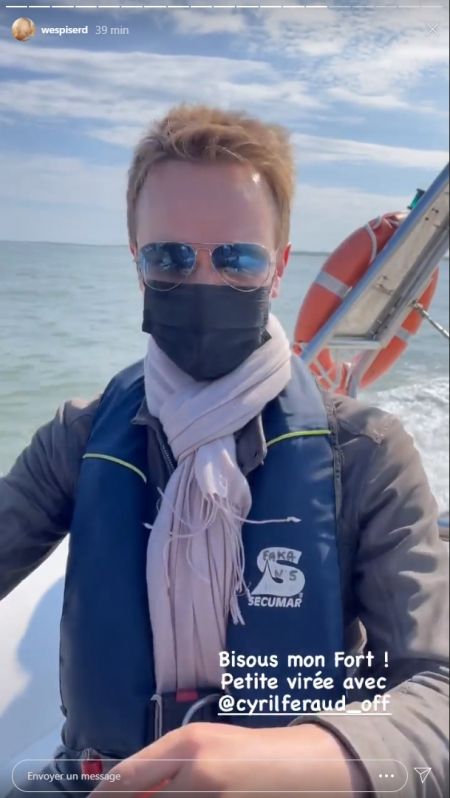 Delphine Wespiser, Cyril féraud et Henri Mondin (directeur de production) s'offrent une virée en mer