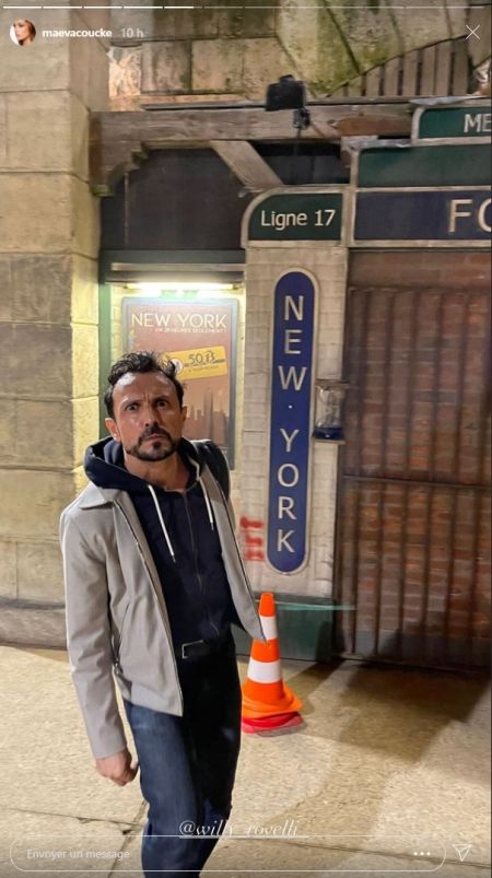 Willy Rovelli devant le Métro Inondé