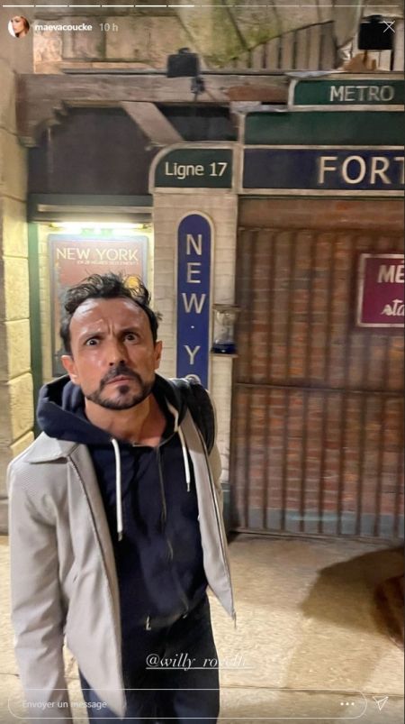 Willy Rovelli devant le Métro Inondé