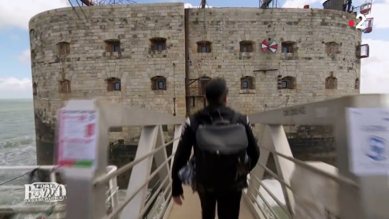 La passerelle de la plateforme