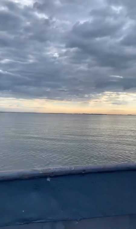Dans le bateau