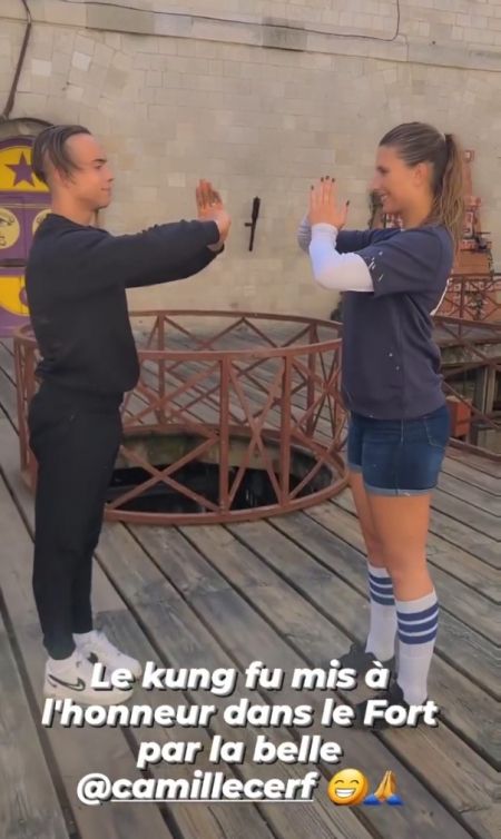 Little Boo face à Camille Cerf
