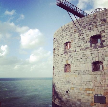 Bonne journée à tous! Dernier jour de répétition avant les tournages! @FortBoyardFr #Blanche @perefouras @France2tv