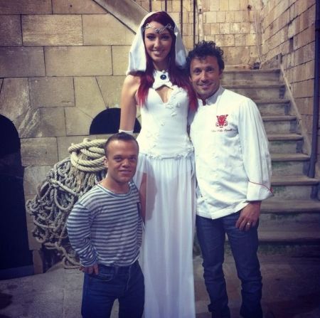 oute l\'équipe du Fort Boyard vous souhaite un Bon Appétit :) #WithLove @France2tv @Willy_Rovelli @passemurailleFB