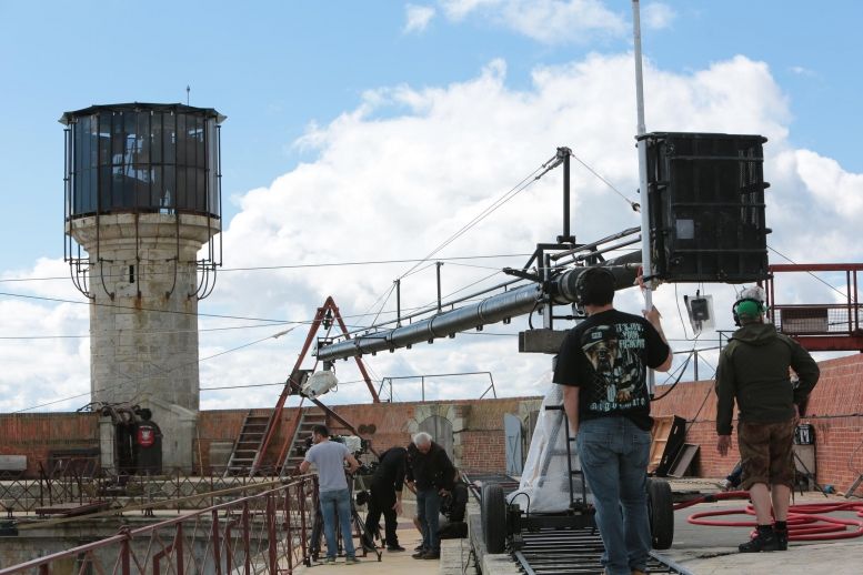 La grue traveling, outil précieux pour certaines prises de vue
