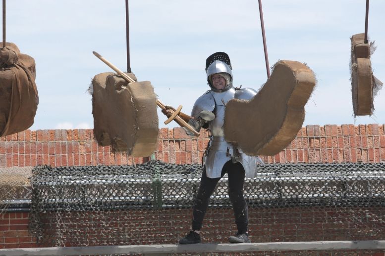 Christian Quesada en armure pour la grande course !