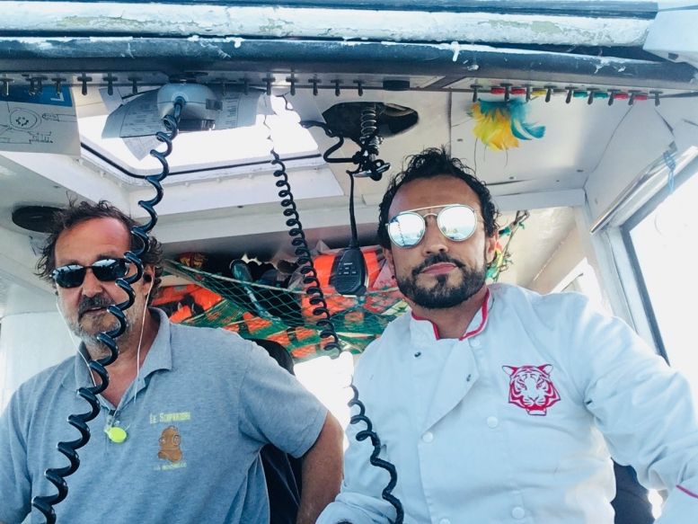 C’est le cinquième soir...
Je suis co-pilote du bateau qui ramène tout le monde à quai.
#FortBoyard2018