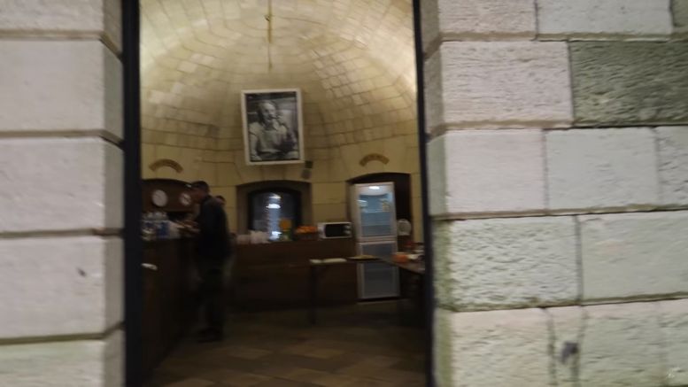 La caféteria (cellule 024) en 2016