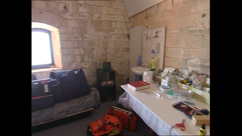 L'infirmerie (cellule 121) en 2004.