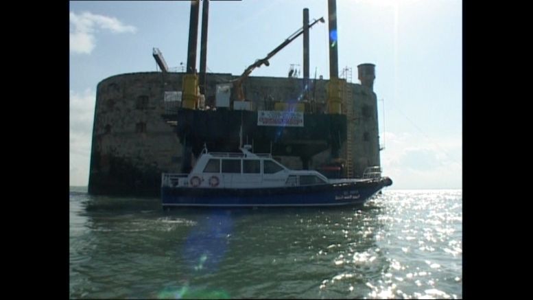 La plateforme extérieure et sa passerelle en 2004