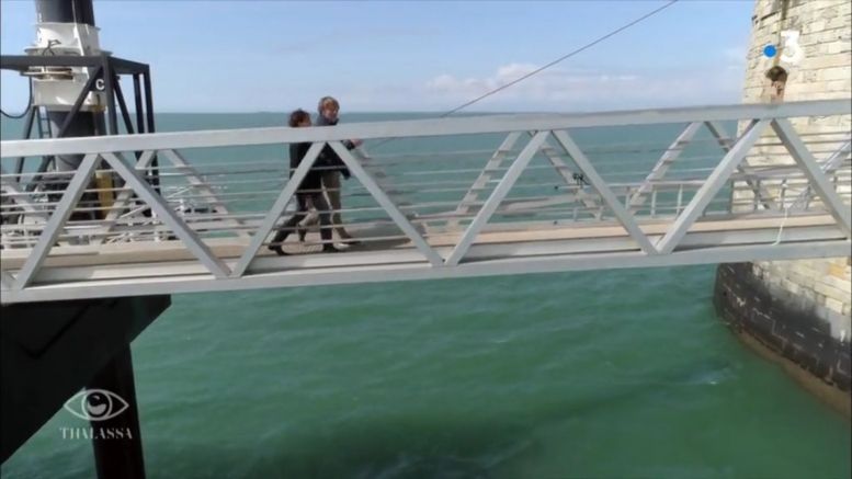 La plateforme extérieure et sa passerelle en 2018