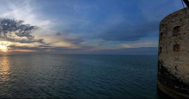 Magnifique coucher de soleil sur le fort ^^
