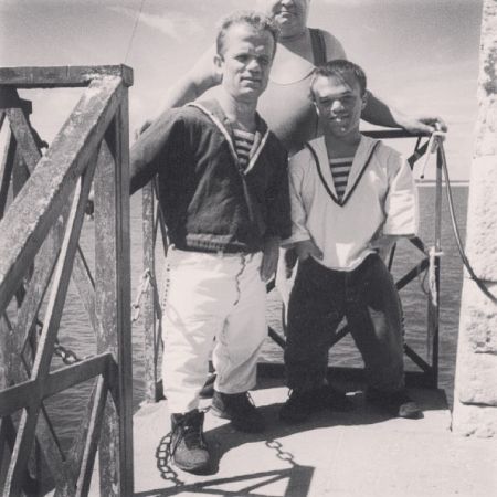 Ma première photo sur le Fort. On a pas changé ???? #passepartout #laboule #passemuraille #flashback #deja20anspourmoi ##charentemaritime #tournage #fortboyard #30ans