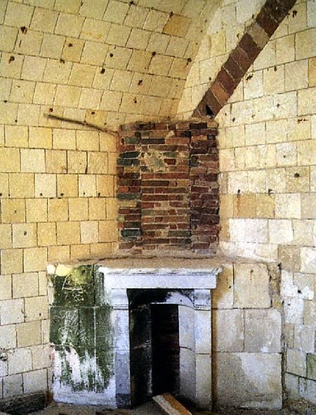 Cheminée d'une des casemates du fort réservées aux gradés
