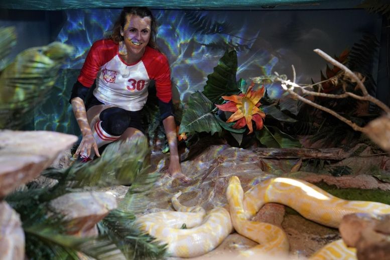 Nicole Ferroni dans le Zoo