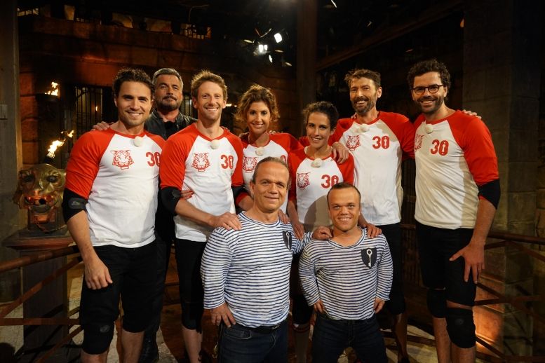 L'équipe N°8 avec Olivier Dion, Romain Grosjean, Caroline Ithurbide, Clémence Castel, Laurent Kérusore, Thomas Isle.