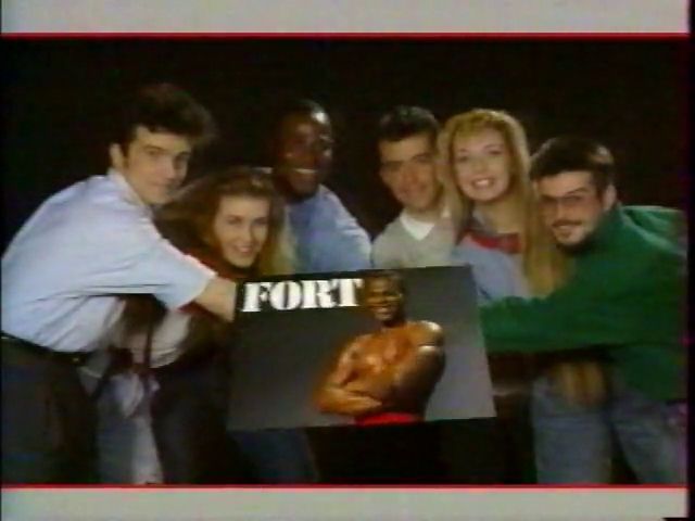 Appel à candidature en 1990, plusieurs profils sont demandés : fort, sportif, agile, débrouillard, séduisante, et intellectuel