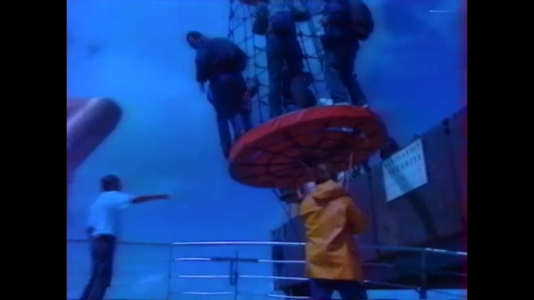 Un transbordement chaotique en 1996