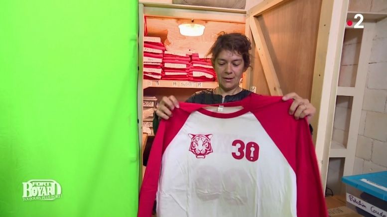 La cellule fond vert sert de stockage aux costumes des candidats (cellule 117)