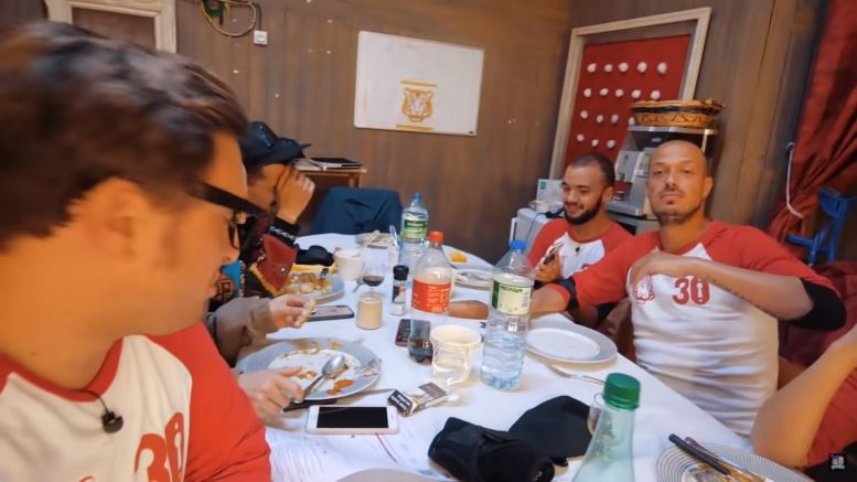 La loge des candidats (cellule 116) en 2019