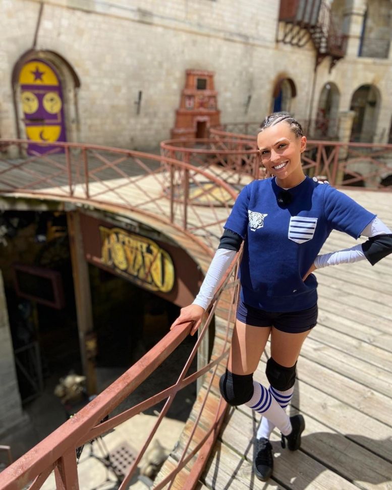 Inès Vandamme sur la passerelle