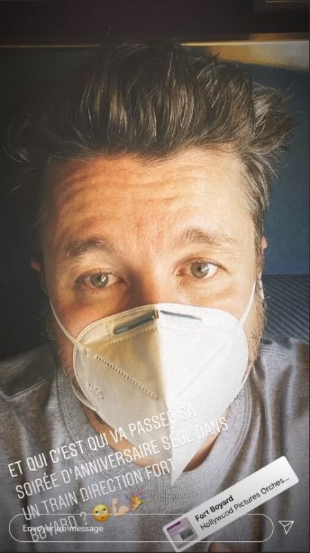Bruno Guillon dans le train