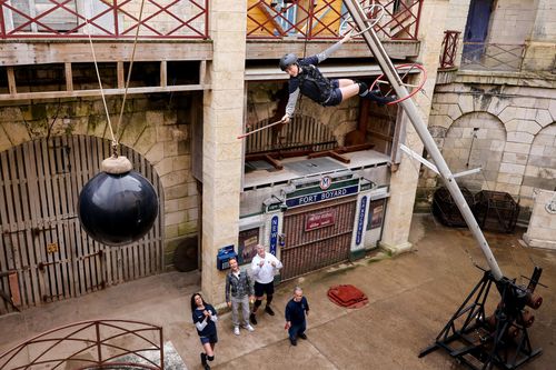 FORT BOYARD 2026
EQUIPE G - SURFRIDER FOUNDATION EUROPE
FORT BOYARD 2026
Manon Apithy
Genre :
DIVERTISSEMENT/JEU
TypeDiffusion :
Trimestriel