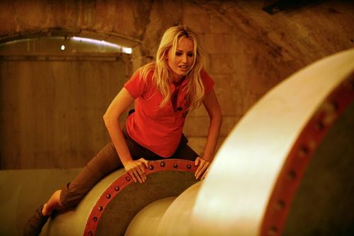Adriana Karembeu dans l'épreuve des Cylindres