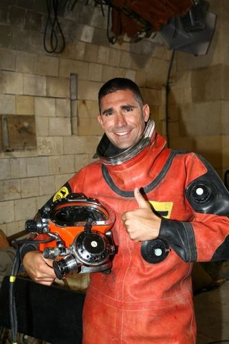 Franck Esposito en tenue de Scaphandrier