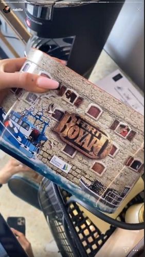 Les cadeaux offerts aux candidats à l'hôtel