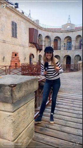 Delphine Wespiser en reporter du fort