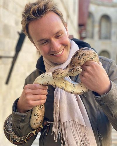 Cyril Féraud et un serpent
