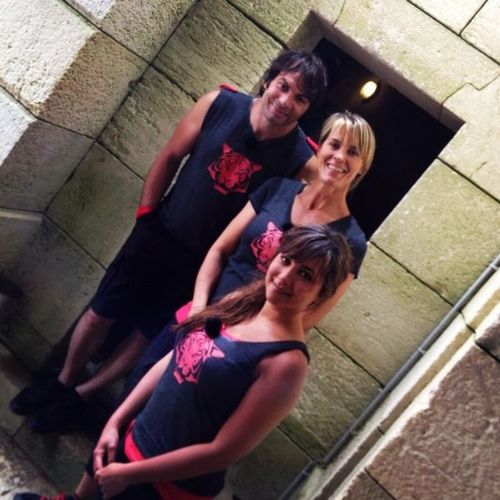 Tournage émission 1 Fort Boyard 2013. Petite pause Équipe Dominici, N. Simon, Leslie...