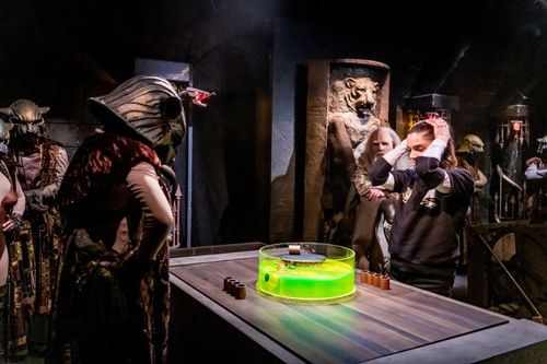 Cécile Grès dans le duel de l'empilage de Cylindres