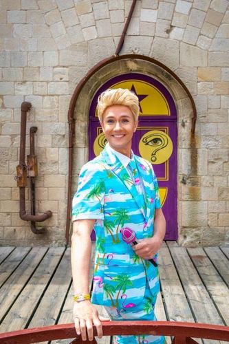 Cyril Gossbo en tenue estivale