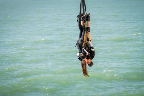 Nabilla Benattia et Thomas Vergara dans le double Saut de l'Ange