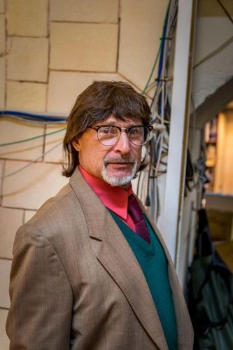Vincent Lagaf' en tenue pour une saynète