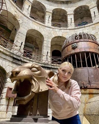 Sophie Fantasy sur le tournage du Quiz de Cyril Gossbo