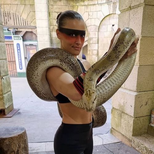 Lady Boo et un serpent
