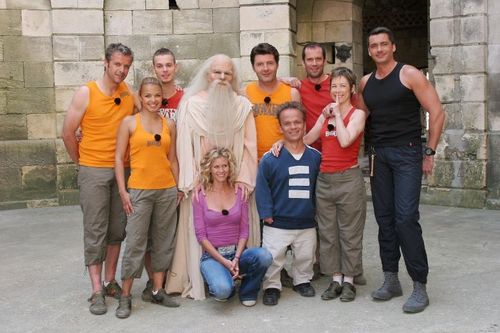 L'équipe de Séverine Ferrer avec les personnages du fort