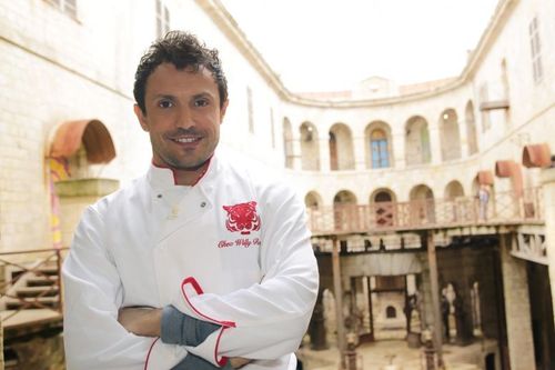 Willy Rovelli prend une pause entre deux tournages