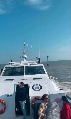 Les candidats dans le bateau