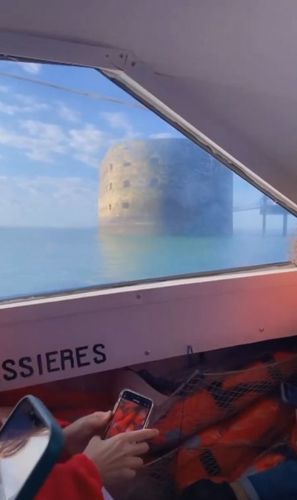 Dans le bateau