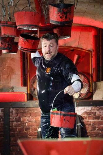 Bruno Guillon dans l'épreuve de la Caserne