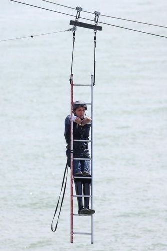 Théo Curin dans l'aventure du téléphérisque