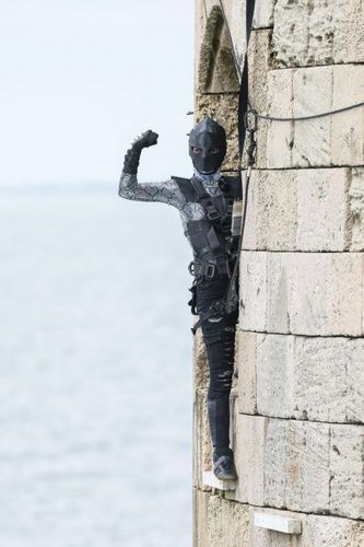 La Guerrière Mystère lors du Précipice Extérieur